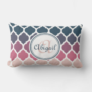 Cojín Lumbar Patrón Monogramado de Entramado Marroquí Azul Rosa