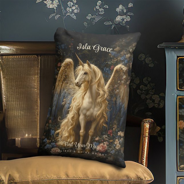 Cojín Lumbar Pegasus Unicornio de Crema Antiguo Fantasía Bosque (Subido por el creador)