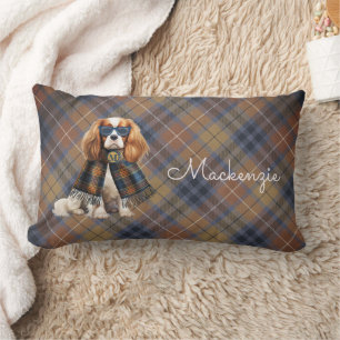 Cojín Lumbar Perro Cavalier King Charles y Monograma a Cuadros