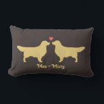 Cojín Lumbar Perros recién casados de Boda Golden Retrievers<br><div class="desc">Esta almohada decorativa tira de Golden Retrievers hace un regalo divertido para bodas o aniversarios. Silhouettes de dos Goldens en el amor. El texto "felizmente siempre después" se puede cambiar y personalizar con los nombres de la novia y el novio. Un regalo divertido para los amantes de los perros, recién...</div>