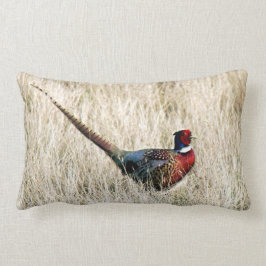 Cojín Lumbar Pheasant del cuello del anillo en la pradera