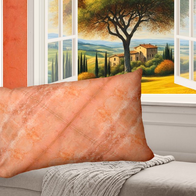 Cojín Lumbar Pilar de patrón geométrico de estilo de mármol de  (Pillow featuring a geometric pattern based on a painted marble wall design in warm terra cotta)