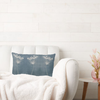 Cojín Lumbar Pilar lumbar de flores azules de Boho