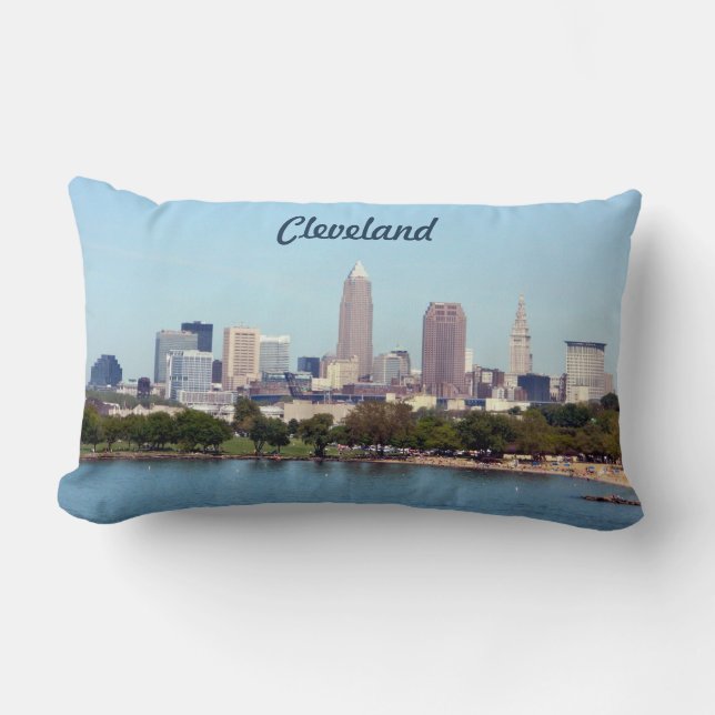 Cojín Lumbar Pillow del Skyline del lago Clásico de Cleveland O (Anverso)