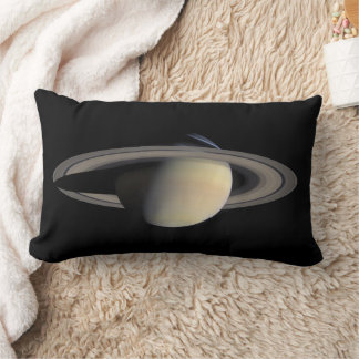 Cojín Lumbar Planta gigante de gas Saturno iluminado por Cassin
