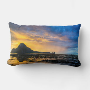 Cojín Lumbar Puesta de sol de la bahía de El Nido