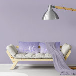 Cojín Lumbar Purpurina púrpura moderno marca nombre personaliza<br><div class="desc">Presentamos nuestra colección de productos modernos y glamorosos: "Modern Purple Purpurina Sparkles Personalized Name". Estos elementos llamativos están diseñados para añadir un toque de elegancia y personalización a su vida. Con un fascinante purpurina morado y un motivo brillante, nuestros productos son perfectos para los que aman un poco de brillo...</div>