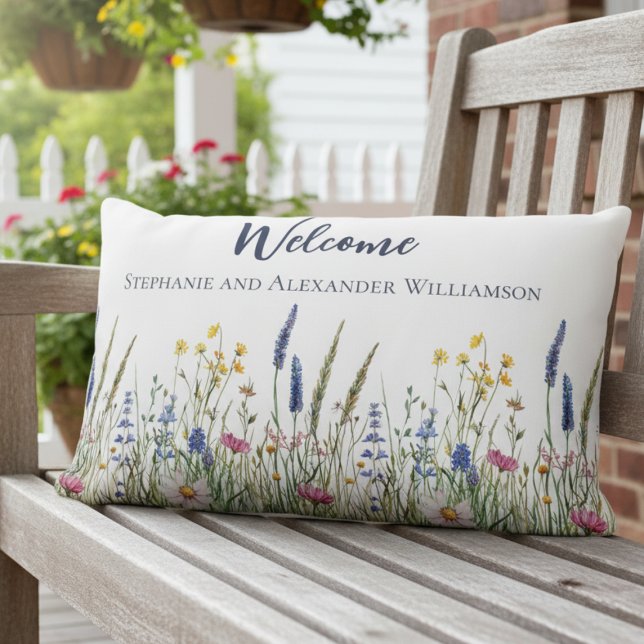 Cojín Lumbar Realtor Closing Gift Wildflower Welcome Pillow (Wildflower personalized porch welcome pillow)