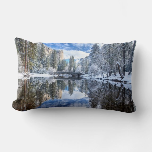 Cojín Lumbar Reflexión del invierno en Yosemite (Anverso)