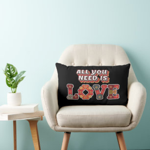 Cojín Lumbar Retro "Todo lo que necesitas es amor"