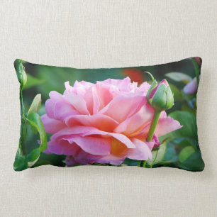 Cojín Lumbar Rosa de té inglés del jardín