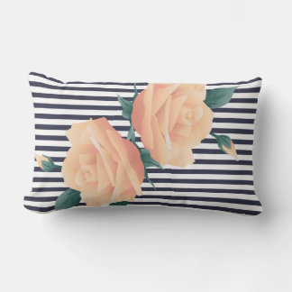Cojín Lumbar Rosas de Rubor de champán y franjas blancas modern