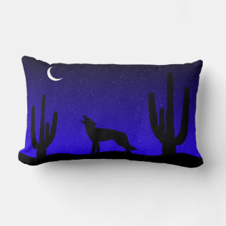 Cojín Lumbar Silueta del lobo aullando en la noche del desierto