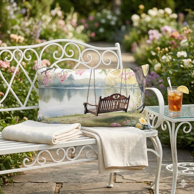 Cojín Lumbar Swing a orillas del lago en un romántico jardín ac (Lakeside Swing in Romantic Watercolor Garden Lumbar Pillow Mockup A)