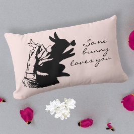 Cojín Lumbar Un pastelito retro de un divertido bollo de un con