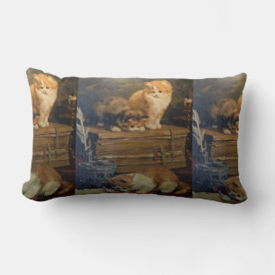 Cojín Lumbar Vintage Van den Eycken Tres gatos en un escritorio