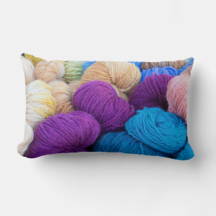 Cojín Lumbar Washington, Seabeck. Bolas de hilados coloridos