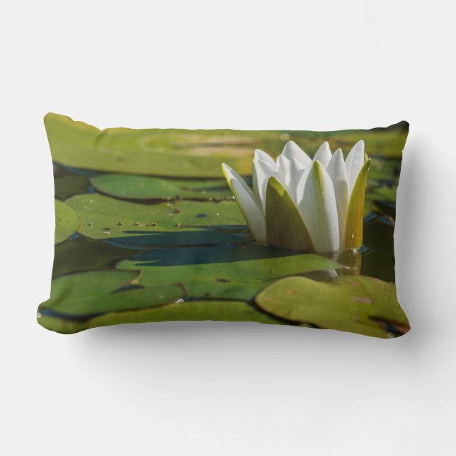 Cojín Lumbar Water Lily Blossom (Anverso)