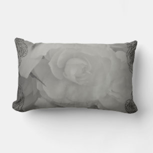Cojín Lumbar White Begonia Pillow