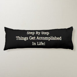 Cojín "Paso a paso" Diseño Cuto. ¡Hazte con una en Zazzl