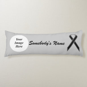 Cojín Plantilla de cinta negra estándar de Kenneth Yonci