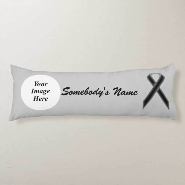 Cojín Plantilla de cinta negra estándar de Kenneth Yonci (Anverso)