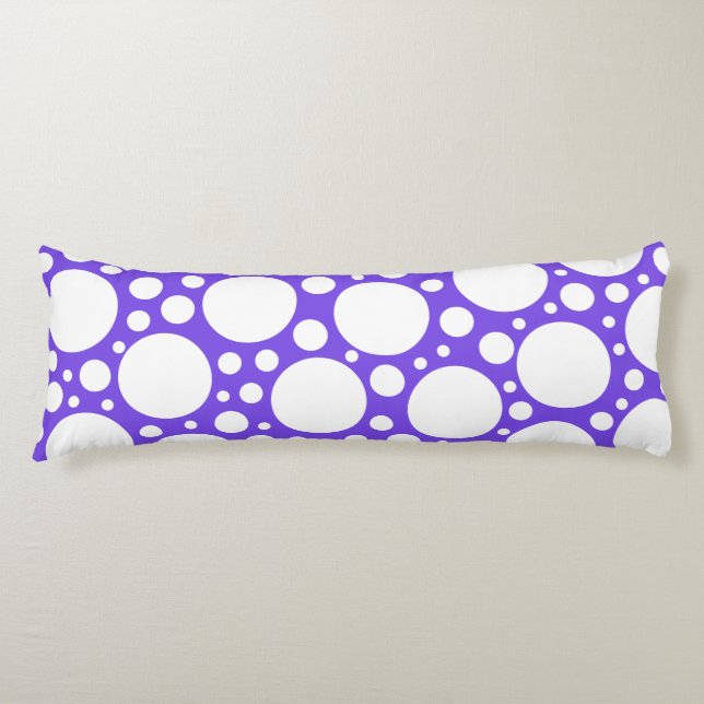 Cojín Puntos de polka en morado y blanco (Anverso)