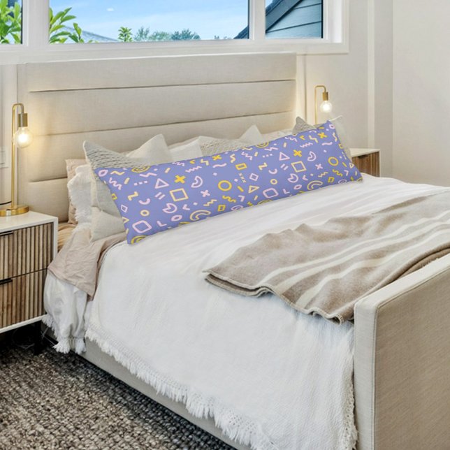 Cojín Purple Memphis Pattern Body Pillow (Subido por el creador)