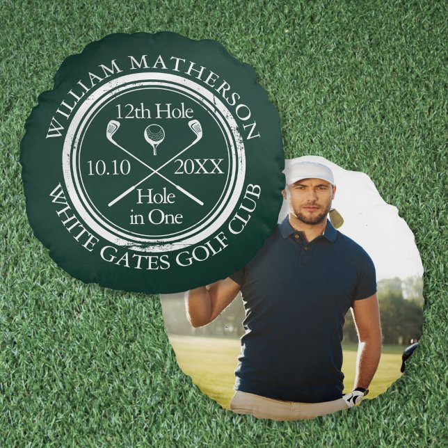Cojín Redondo Agujero de golf personalizado en un foto verde esm (Custom Golf Hole in One Photo Emerald Green Round Pillow)