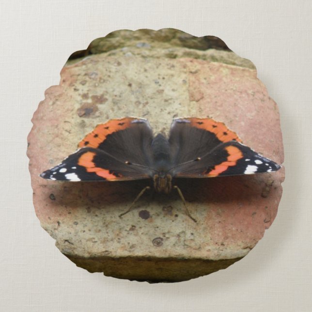 Cojín Redondo Almirante Rojo Mariposa Pillow (Anverso)
