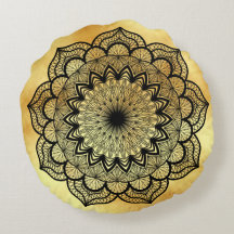 Almohadón con Mandala Negro sobre Fondo de Oro Sua