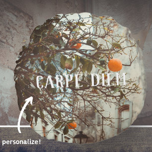 Cojín Redondo Árbol Naranja en un casco antiguo romántico