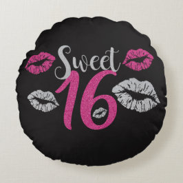 Cojín Redondo Besos de plata rosados purpurinoso del dulce 16