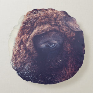 COJÍN REDONDO BISON EN EL INVIERNO