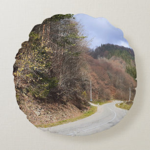 Cojín Redondo Carretera del Bosque de Montaña - Naturaleza Salva