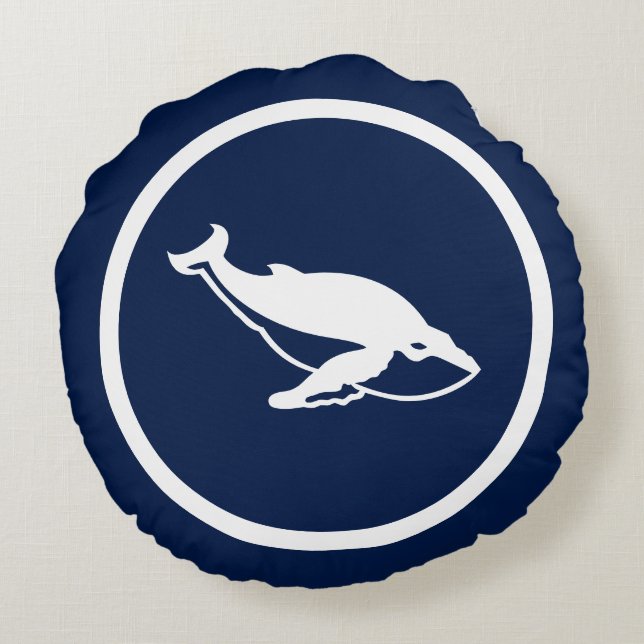Cojín Redondo Casi náutica de ballenas azules de la marina (Reverso)