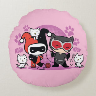 Cojín Redondo Chibi Harley Quinn & Chibi Catwoman Con Gatos