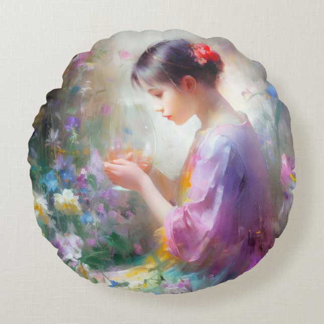 Cojín Redondo Chica admirando una flor en sus manos (Anverso)