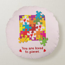 Chica de cumpleaños rompe el amor a las piezas