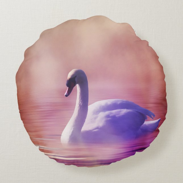 Cojín Redondo Cisne blanco flotando en un lago polvoriento (Reverso)