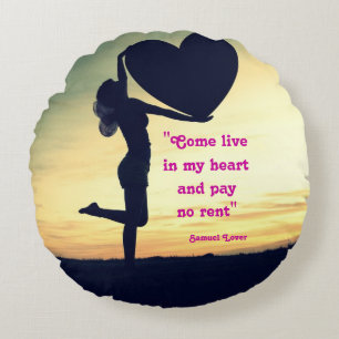 Cojín Redondo Cota de Samuel Lover corazón amor inspiración Case