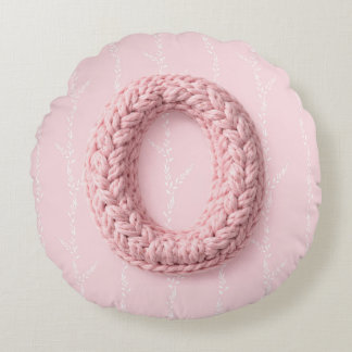 Cojín Redondo Cute pink O monogram initial crocheted letter boho