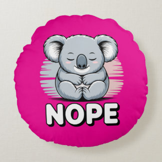 Cojín Redondo Cute Sleeping Koala “Nope” Funny Cartoon