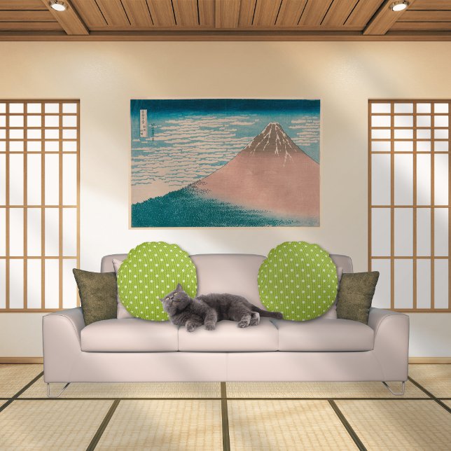 Cojín Redondo Dotty Delight Green (Dotty Delight Green Round Pillows on the sofa in the Japanese room.)