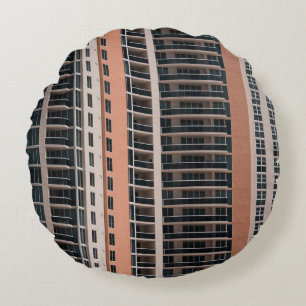 Cojín Redondo Edificio de altura marrón y negro