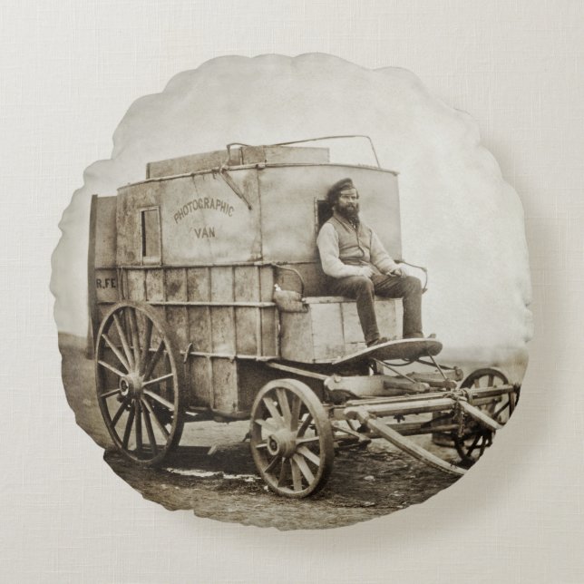 Cojín Redondo El vagón de la fotografía de Roger Fenton (Anverso)