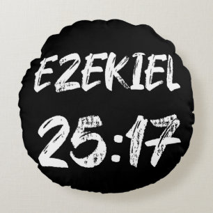 Cojín Redondo Ezekiel 25 17 Tipografía Grunge Verso Etiqueta