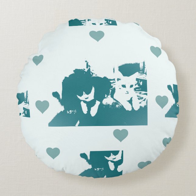 Cojín Redondo Feline Friends. Adorable Kitten Duo. (Anverso)