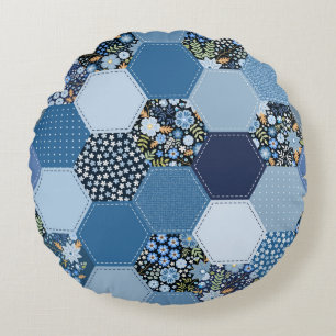 Cojín Redondo Floral, retazos denim: patrón azul.