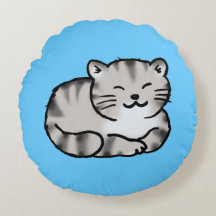 gato de tigre gris del tabby mullido lindo